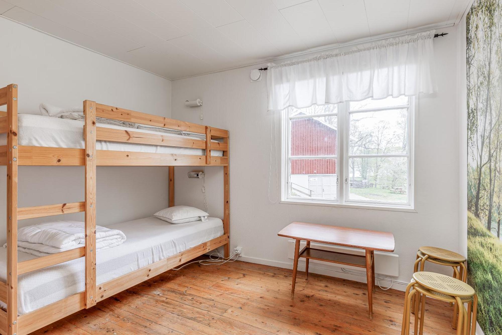 Marsbaecken Hostel Vastervik Room photo