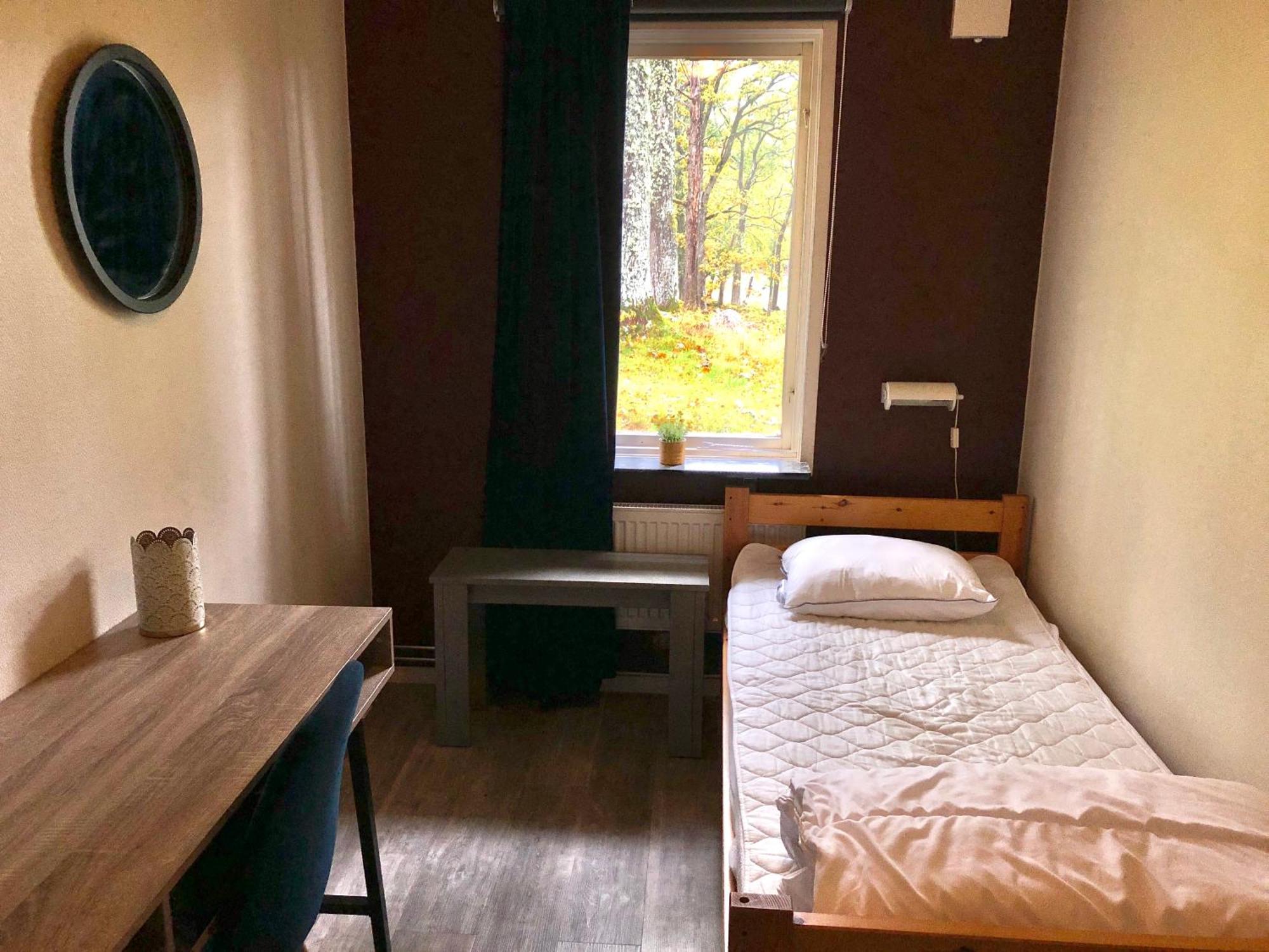 Marsbaecken Hostel Vastervik Room photo